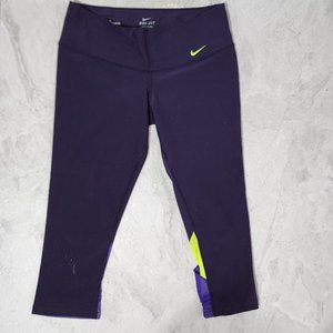 Nike Dri-Fit 3/4 Athletic Leggings Women's Purple Size Medium